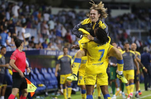 Loïc Rémy y Halilovic frente al Málaga