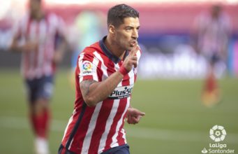 Luis Suarez celebra un gol con el Atlético