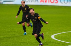 Messi y Griezmann celebran un gol