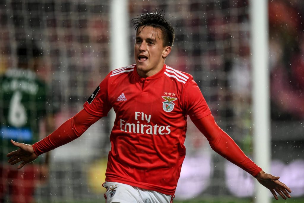 Cervi celebrando gol con el Benfica