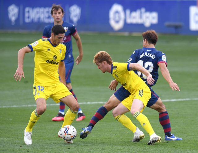 Bodiger en partido contra el Huesca