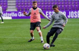 Olaza entrenando con el Valladolid