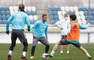 Hazard y Ramos entrenan