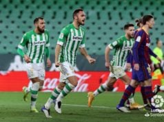 Víctor Ruiz celebra un gol