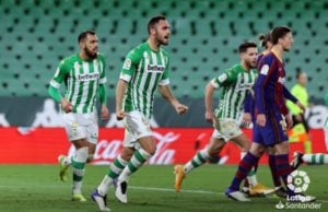 Víctor Ruiz celebra un gol