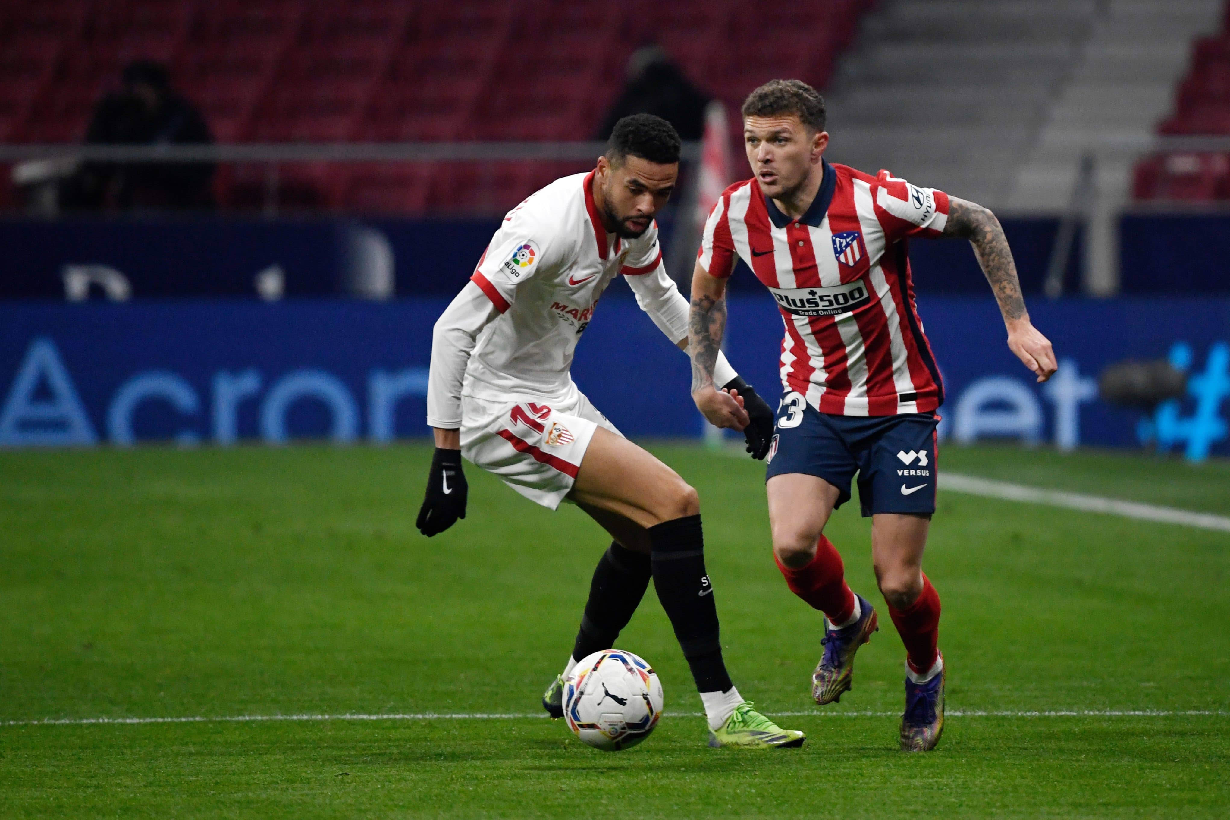 Trippier ante el Sevilla