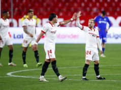 Papu Gómez celebra con Rekik