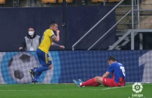 Negredo celebrando un gol con el Cádiz