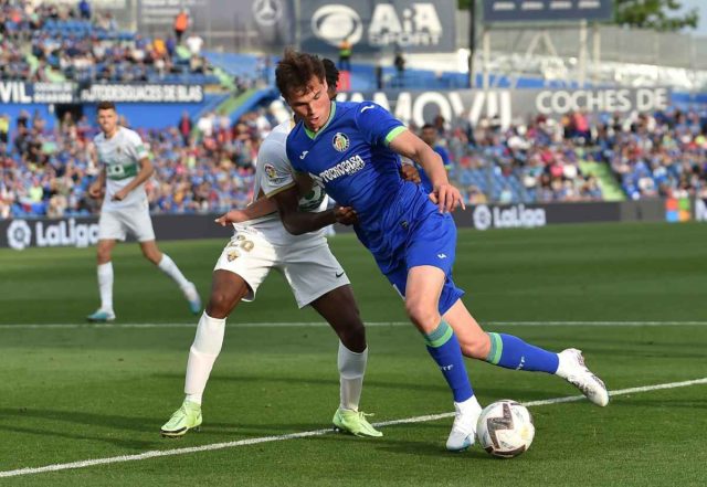 Latasa en un partido de Liga ante el Elche CF