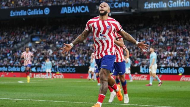 Depay, en un partido con el Atlético