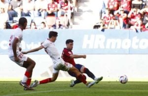 Juanlu en un partido con el Sevilla