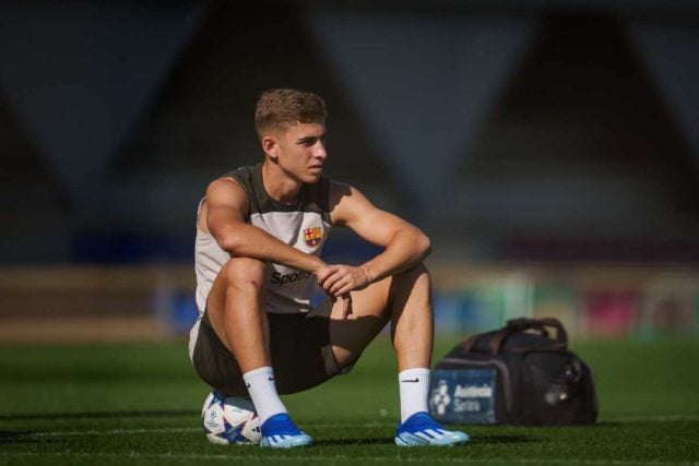 Fermín López en un entreno con el FC Barcelona