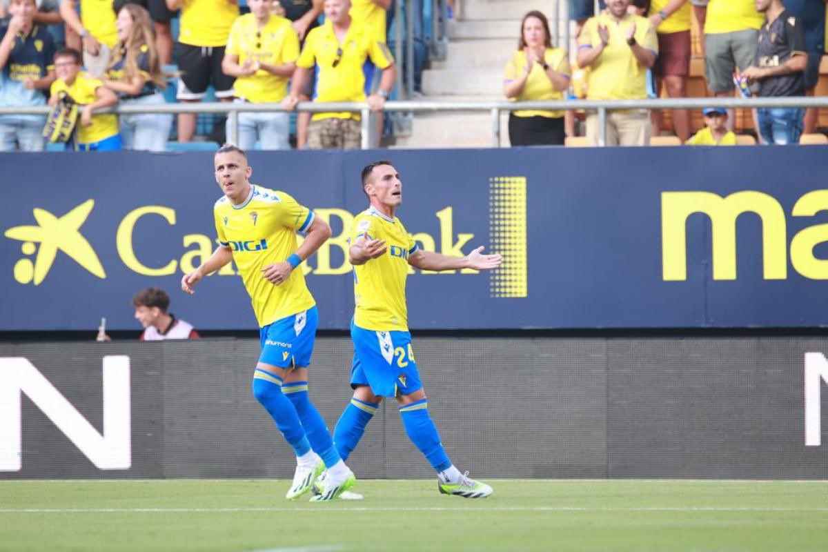 San Emeterio, en un partido de Liga con el Cádiz CF