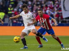 Óliver Torres, en un partido de La Liga con el Sevilla FC