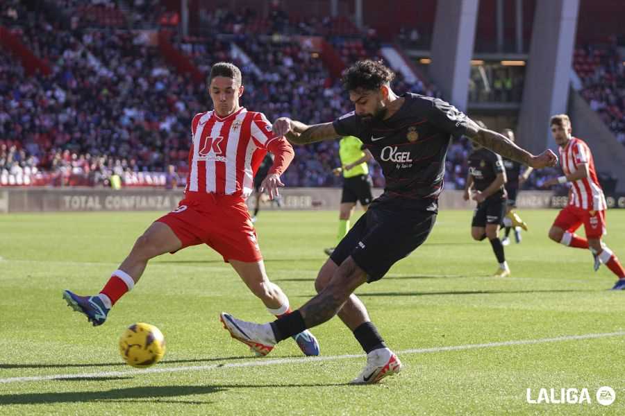 Samú Costa, en un partido con el Mallorca de La Liga