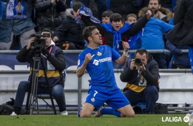 Jaime Mata celebra un gol con el Getafe en LaLiga EA Sports