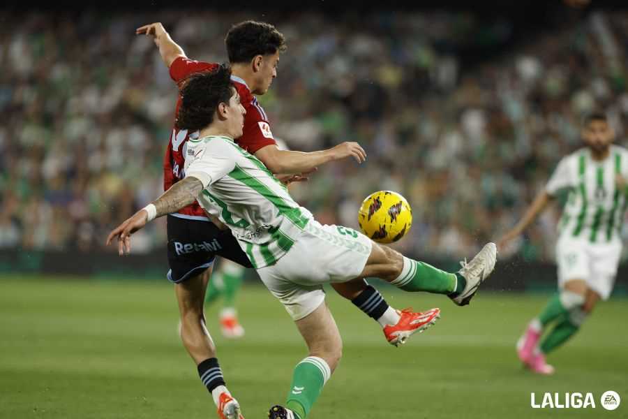 Hugo Álvarez en un partido de Liga con el Celta