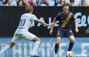 Marcos Alonso en un encuentro de LaLiga EA Sports con el Celta de Vigo