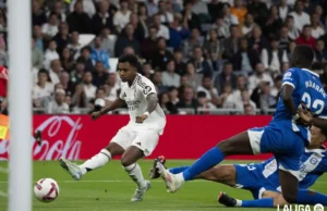 Rodrygo celebra un gol con el Real Madrid para LaLiga EA Sports