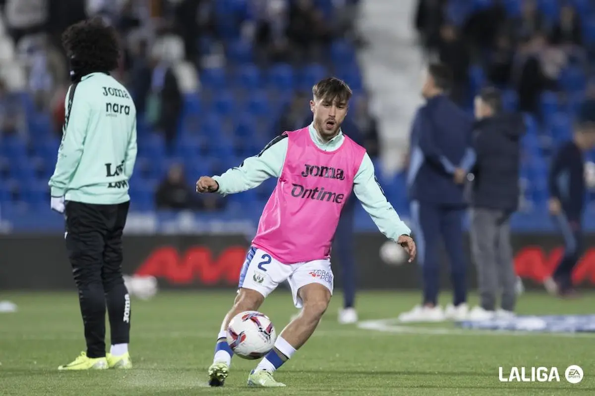 Adrià Altimira en un entreno con el CD Leganés