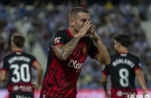 Dani Rodríguez celebra un gol con el RCD Mallorca en LaLiga EA Sports