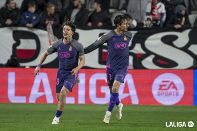 Aguado celebra un gol con la camiseta del RCD Espanyol