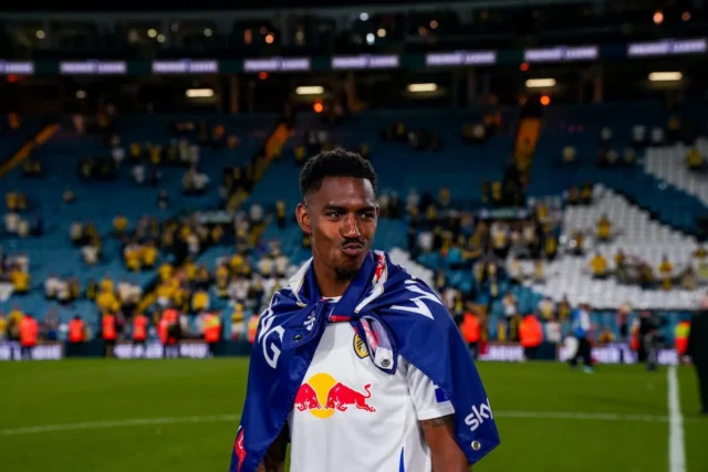 Junior Firpo será jugadore del Real Betis
