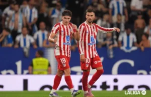 Álex Baena y Julián Álvarez