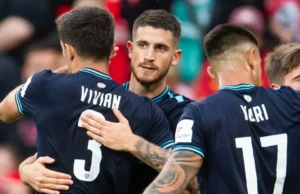 Oihan Sancet Athletic, sustituido por lesión