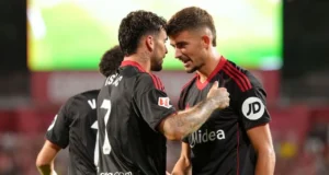 Isaac Romero y Kike Salas Sevilla 25 26