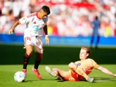 Alexis Sánchez y la segunda juventud del «Niño Maravilla». ¿Fichamos en fantasy? Alexis Sánchez regatea a Frenkie de Jong en el Sevilla - Barcelona de la temporada 25 26
