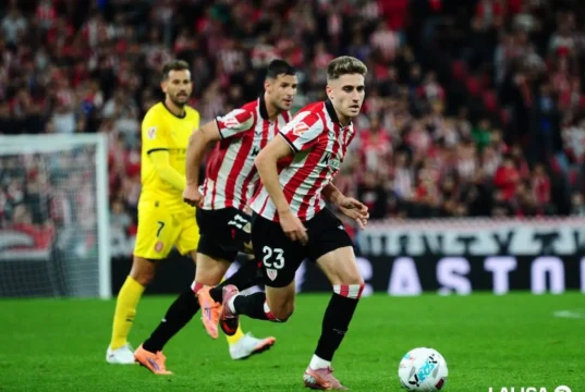 Robert Navarro Athletic 25 26