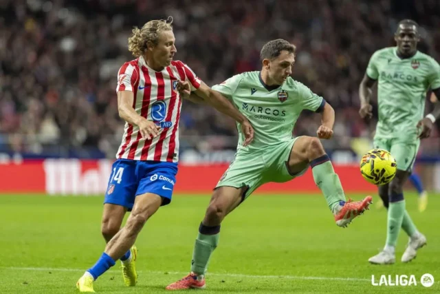 Marcos Llorente y Olasagasti Atletico de Madrid - Levante Fantasy 25 26