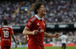 Joaquín Martínez "Oso" Sevilla fantasy 25 26