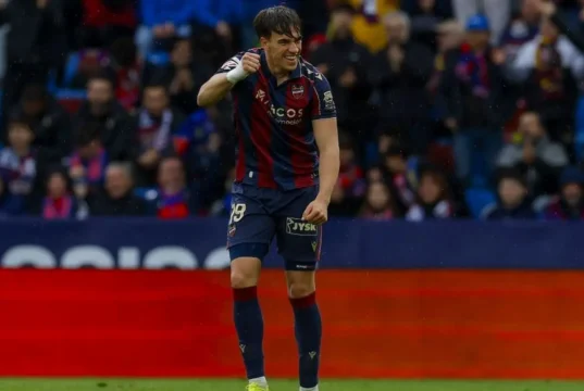 Carlos Espí Levante UD fantasy