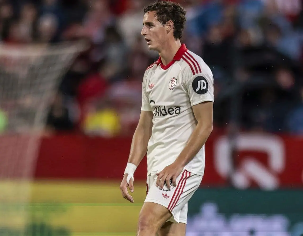 Manu Bueno Sevilla Fantasy 25 26