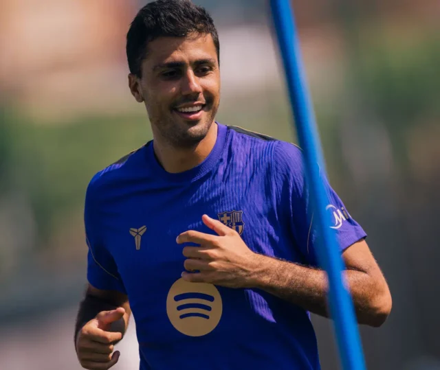 rodri-barcelona-fantasy-26-27-entrenamiento Rodri Barcelona Entrenamiento Fantasy 26 27