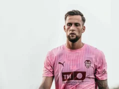 Justin de Haas se entrena con normalidad tras un susto Justin de Haas Valencia CF fantasy