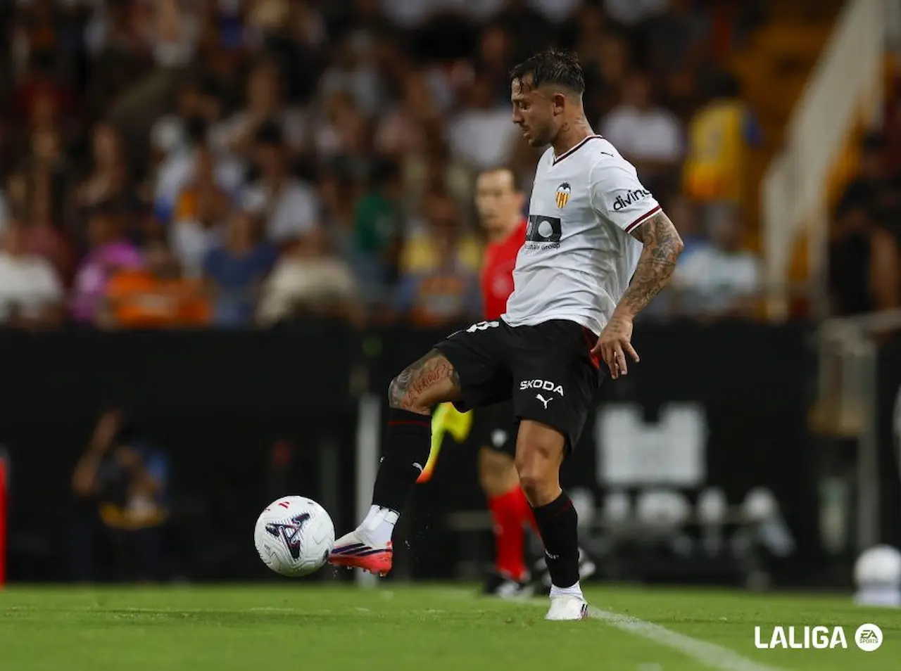 Pablo Maffeo Valencia Fantasy 26 27