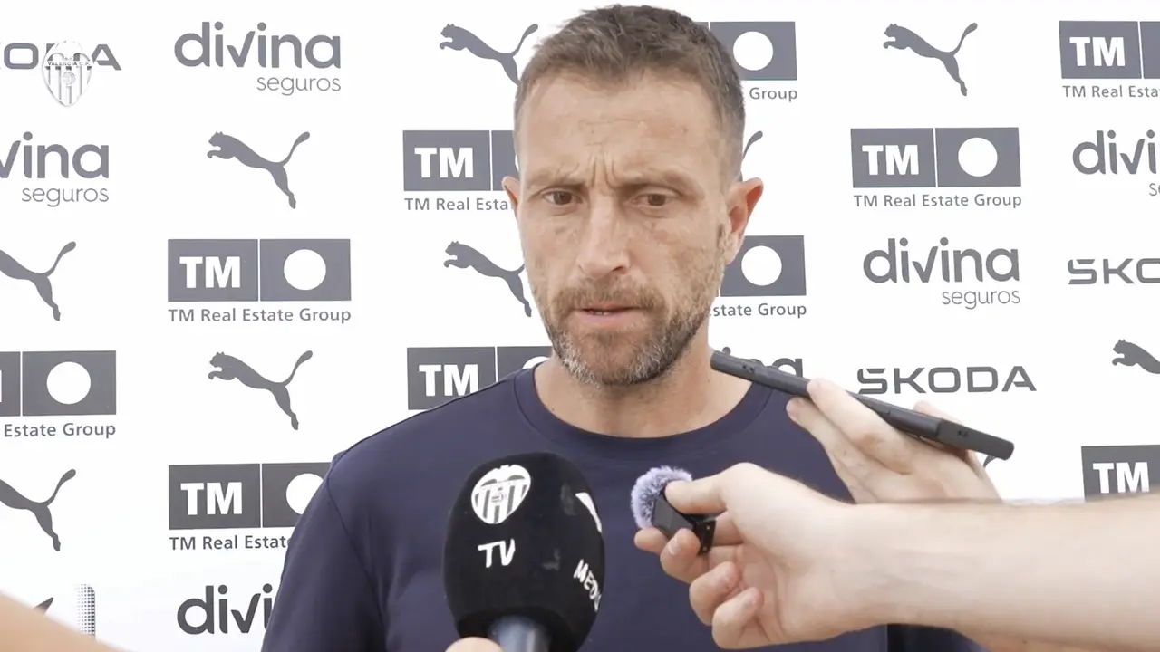 Óscar Sánchez entrenador interino Valencia