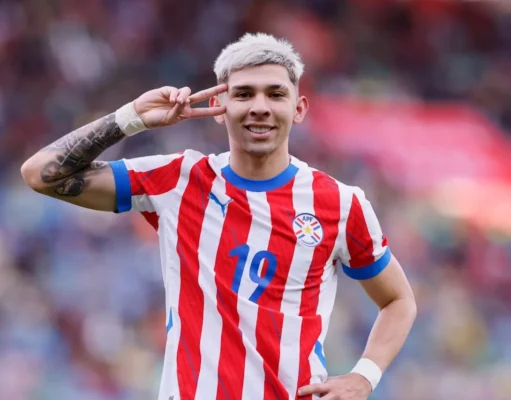 Enciso confirma su recuperación y Alderete sigue al margen Julio Enciso Paraguay fantasy