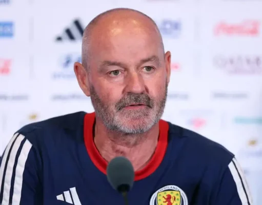 Clarke confirma la baja de Hickey para la jornada 3 Steve Clarke Escocia rueda de prensa