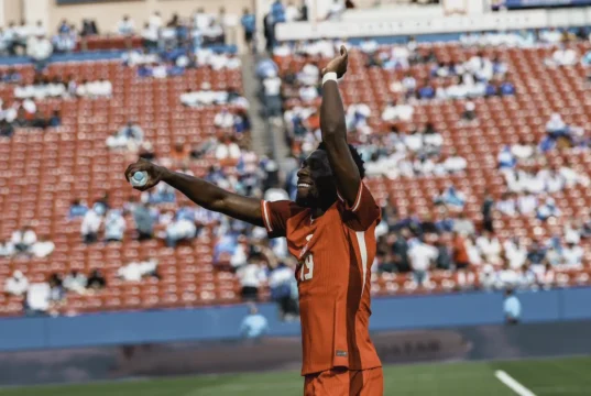 Alphonso Davies Canadá fantasy