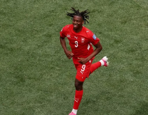 Murat Yakin confirma que Manzambi no estará ante Argentina Johan Manzambi Suiza Mundial