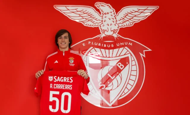 Álvaro Carreras Benfica