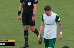 Aníbal Moreno, tocado en el partido de Palmeiras