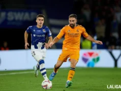 Dani Carvajal controla un balón en un choque ante la Real Sociedad