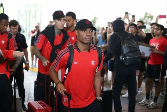 De la Cruz llega a Estados Unidos con el resto del Flamengo