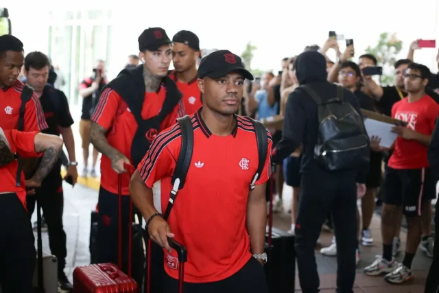 De la Cruz llega a Estados Unidos con el resto del Flamengo