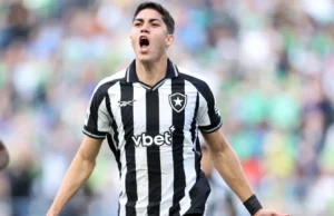 Jair Cunha, en un partido con Botafogo